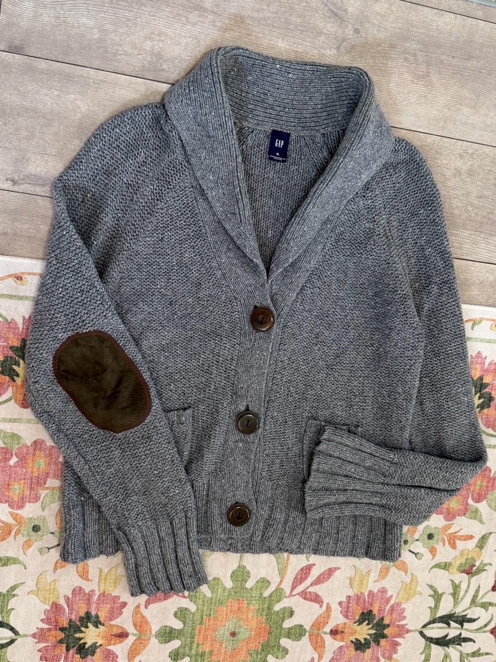 Vintage Y2K Gap Women's Gray Shawl Collar Button Cardigan Size XL
